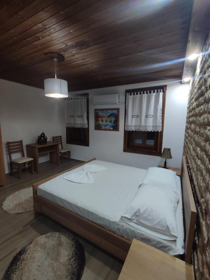 Eni Entire Guesthouse Parking On Site بيرات المظهر الخارجي الصورة