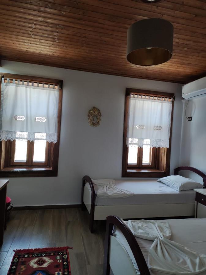 Eni Entire Guesthouse Parking On Site بيرات المظهر الخارجي الصورة
